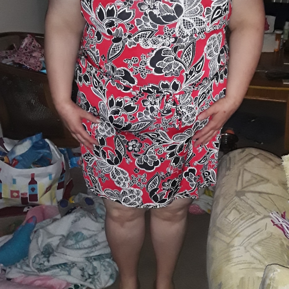 Dress - Picture 4 of 4